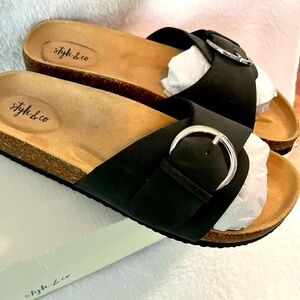 NIB Black Suede Slides Sandals Sz 9.5